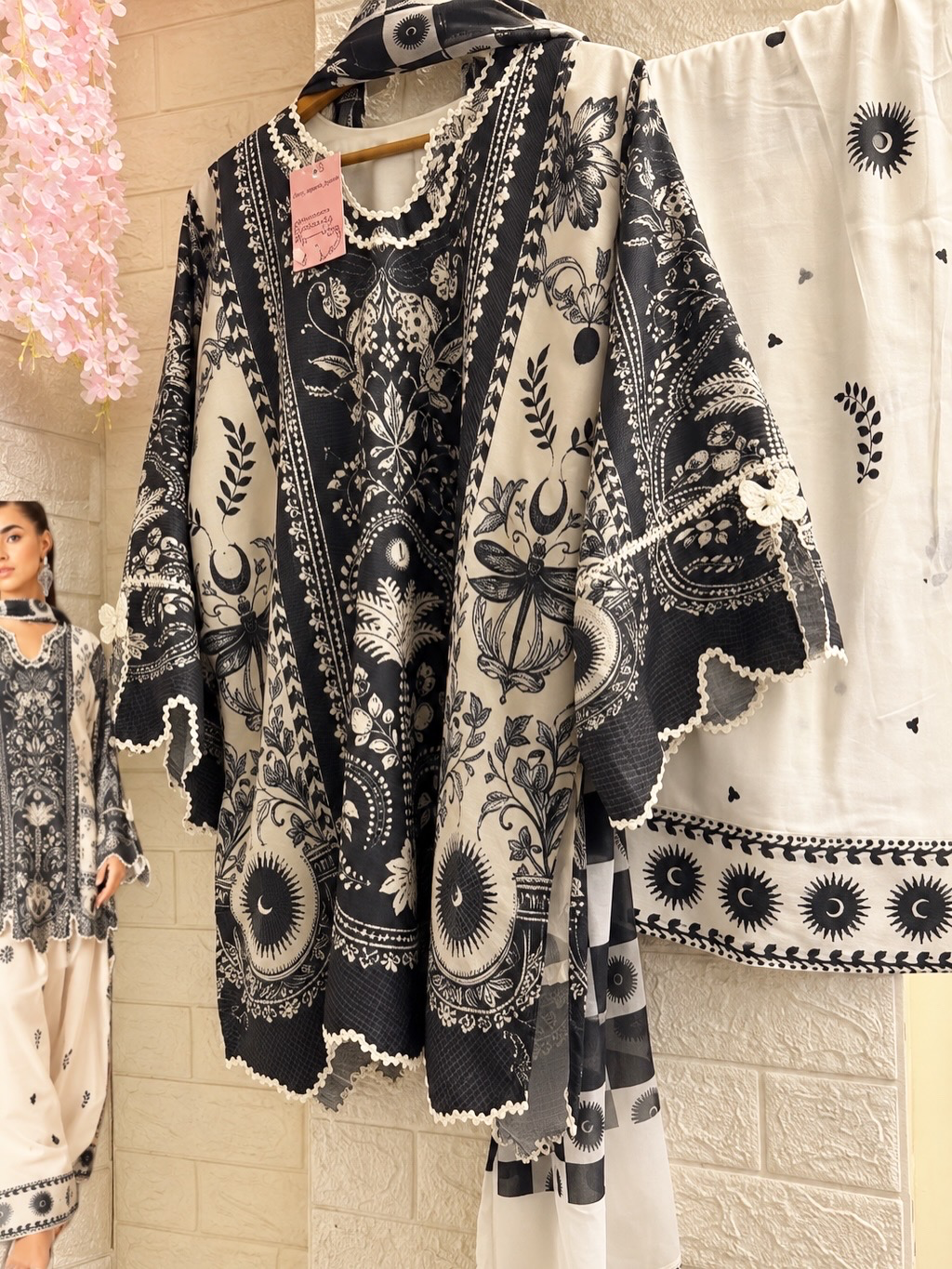 Noir Bloom farshi Cord Set